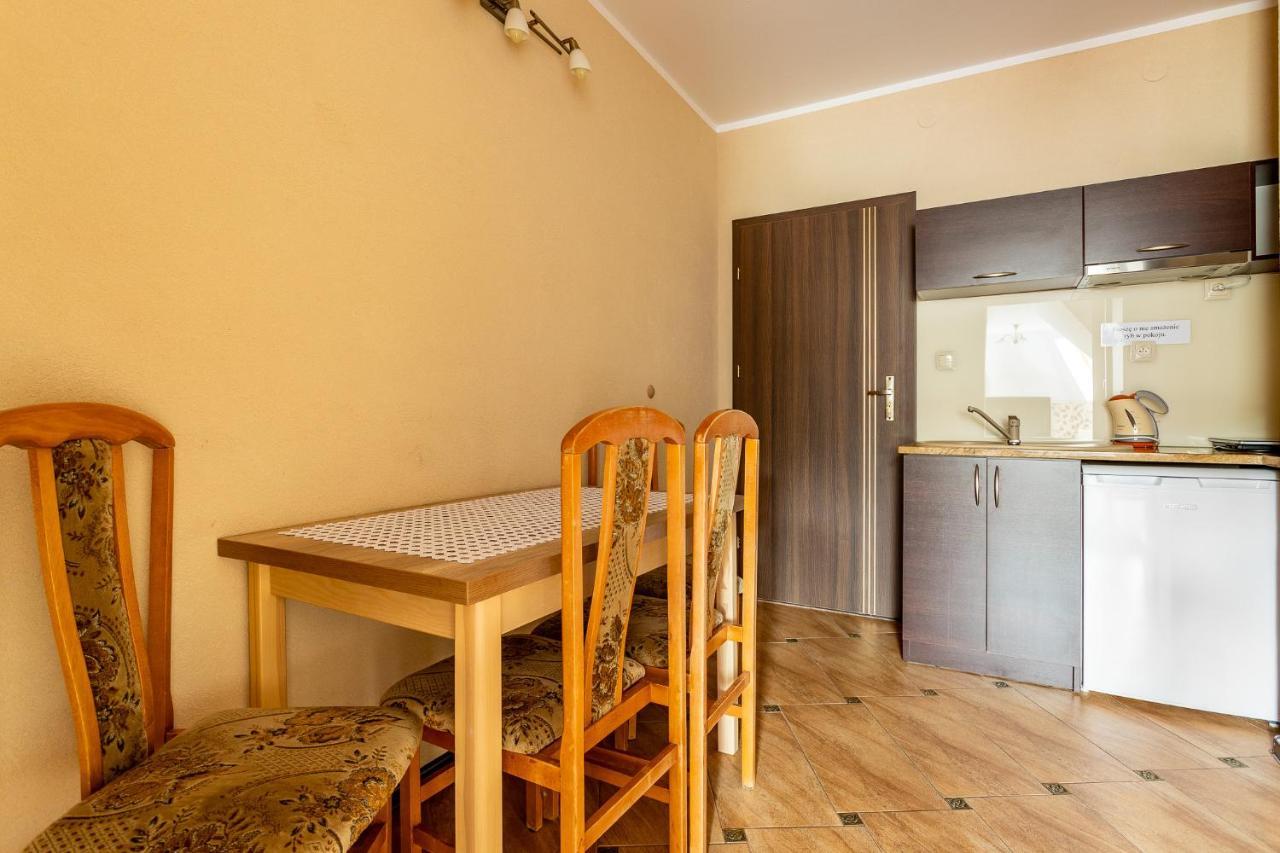Pokoje Goscinne Katarzyna Kur Debki Bagian luar foto